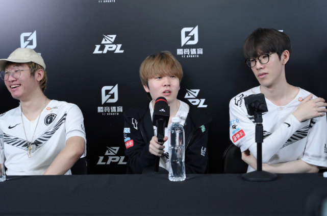 领域的表现 领域的表现