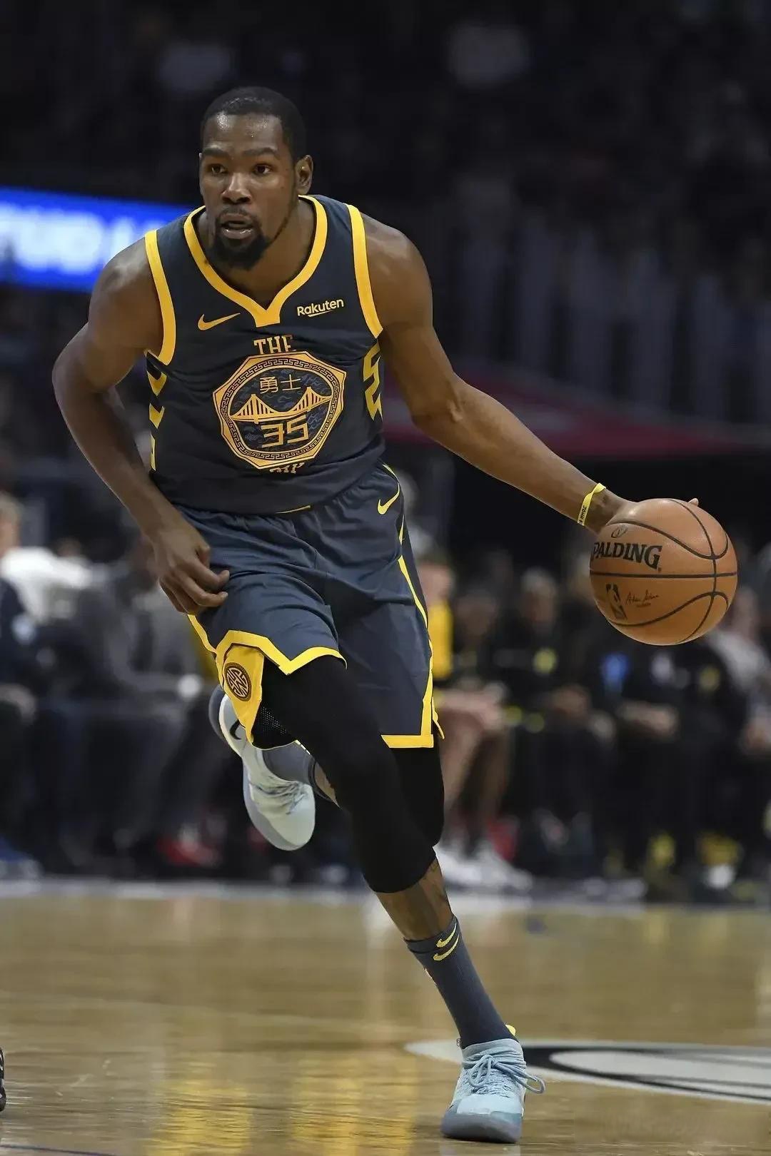 是大连人队 是大连人队